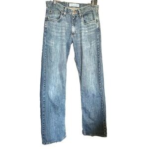 Men’s Wrangler Originals Relaxed Boot cut Med wash jean 30x32 western cowboy.